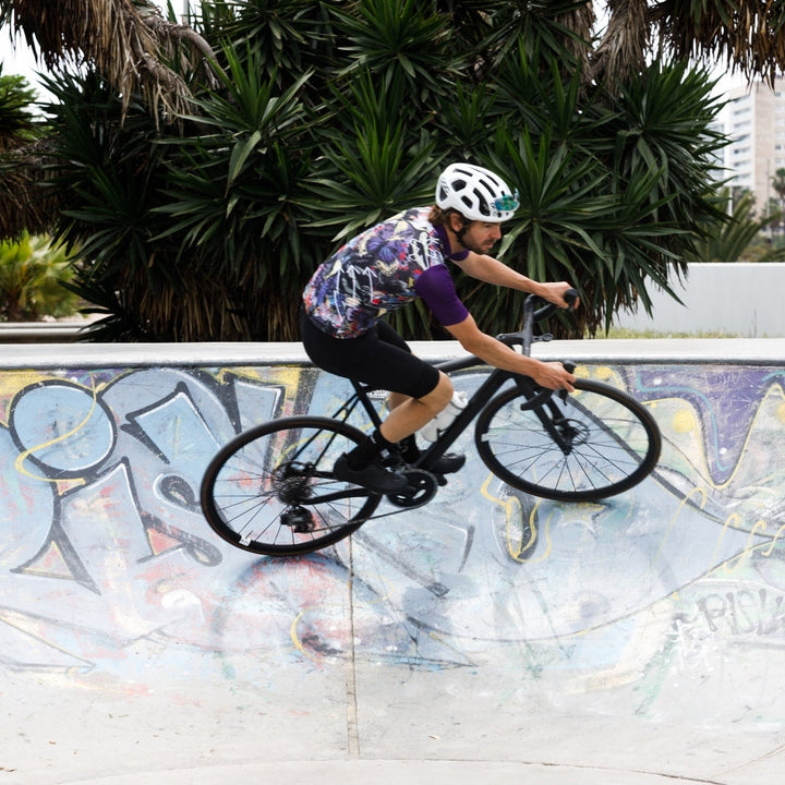 Star Pattern Aero Cycling Jersey with Bold Vibe – Cosmik Jersey